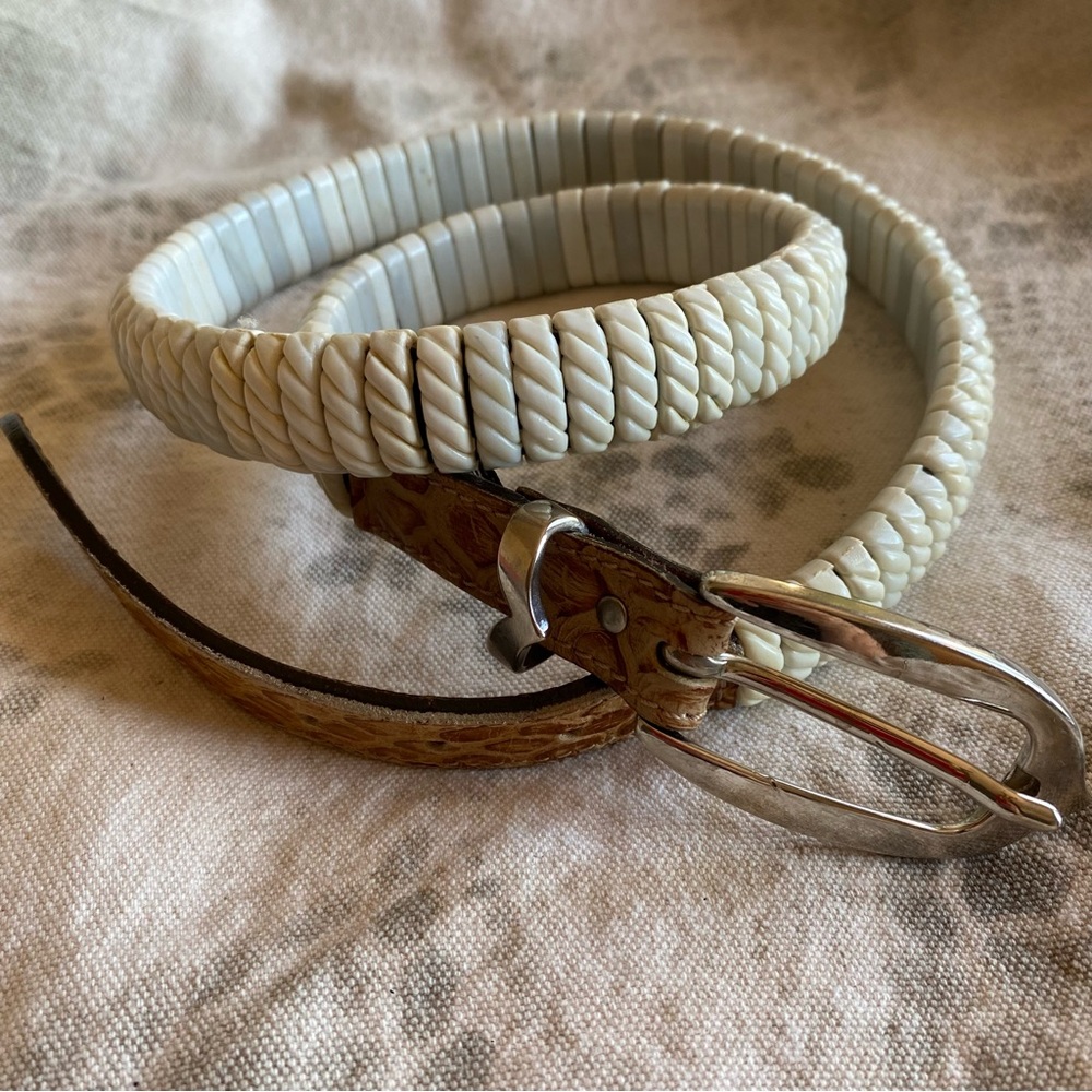 Nanni Milano leather belt with sculpted plastic made in Italy, Vintage Designer
